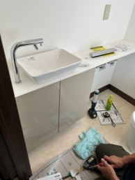 優雅なウェーブライン、高級感漂う金属調アクセントのネオレストLS2 大田区T様邸 優雅なウェーブライン、高級感漂う金属調アクセントのネオレストLS2 大田区T様邸